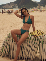 Malibu Mood Bikini Top – Deep Jungle